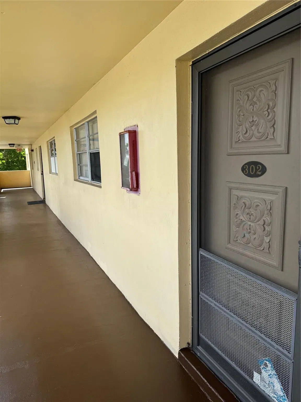 Picture of 3905 N Nob Hill Rd 302, Sunrise, FL 33351