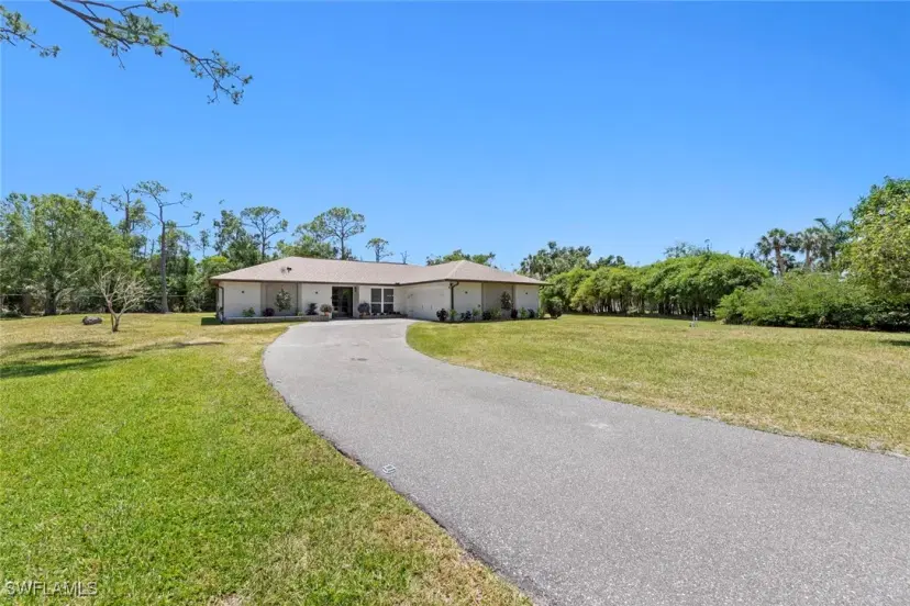 Picture of 3795 Liberty Sq, Fort Myers FL 33908