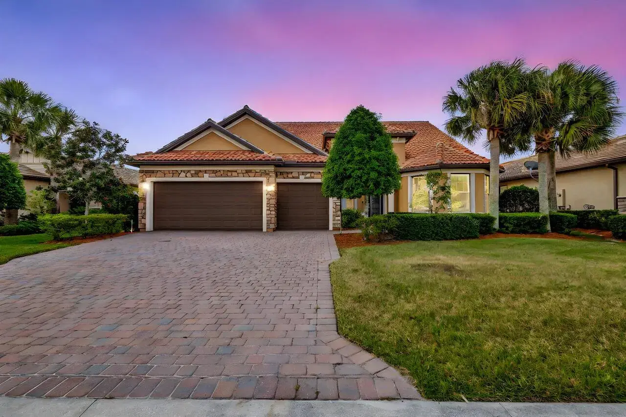 Picture of 420 SE Bancroft Court, Port St Lucie, FL 34984