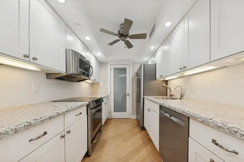 Picture of 3000 N Ocean Drive 18-G, Singer Island FL 33404