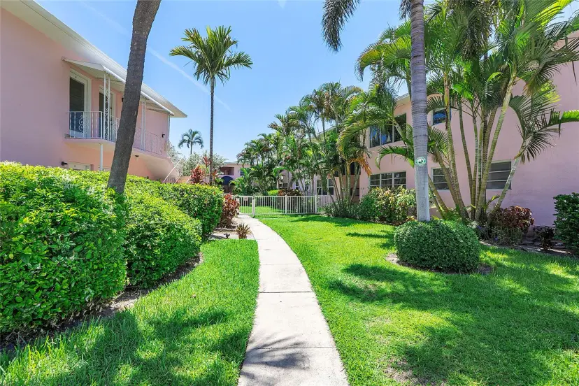 Picture of 700 Bayshore Dr 14, Fort Lauderdale FL 33304