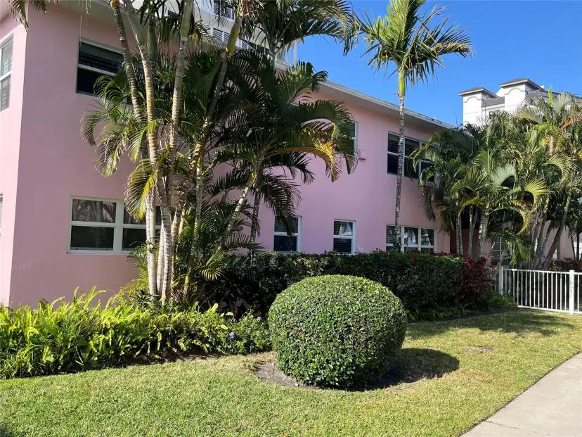 Picture of 700 Bayshore Dr 14, Fort Lauderdale FL 33304