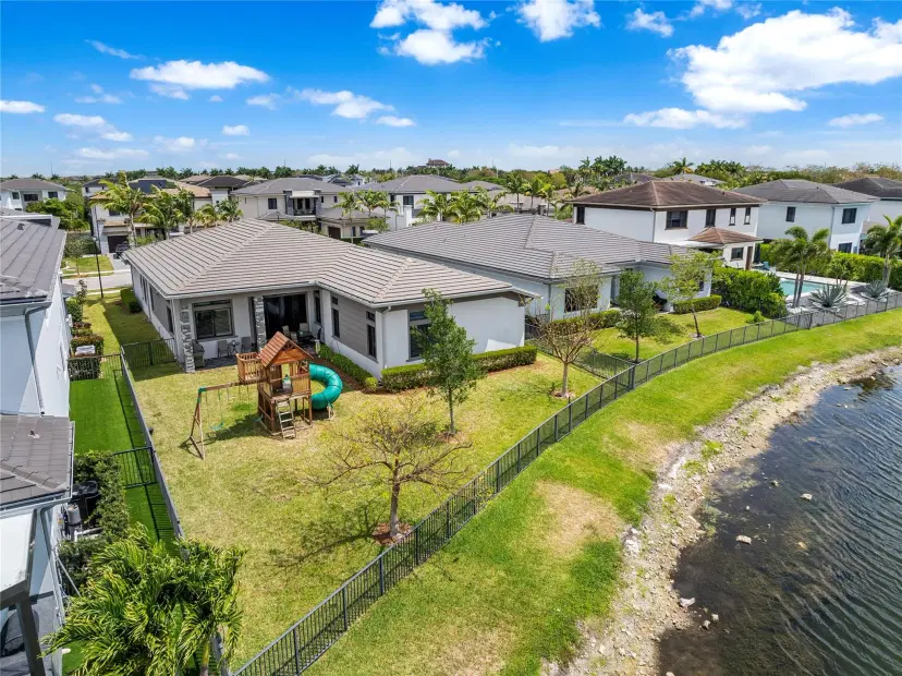 Picture of 10490 Mira Vista Dr, Parkland FL 33076
