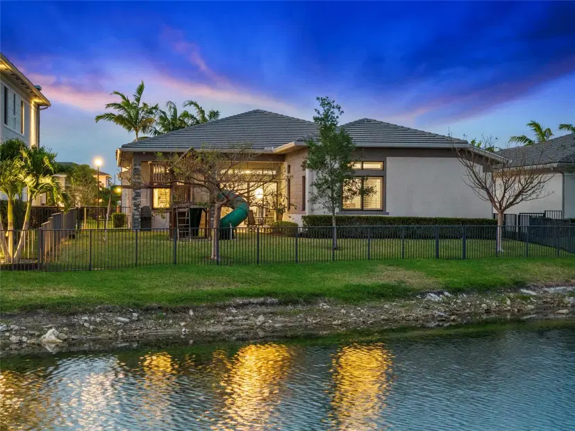 Picture of 10490 Mira Vista Dr, Parkland FL 33076