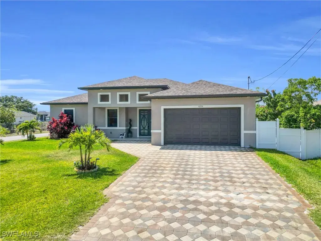 Picture of 4201 4Th St Sw, Lehigh Acres, FL 33976
