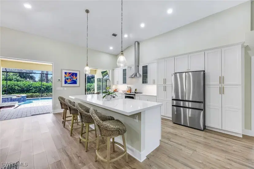 Picture of 813 E Valley Dr, Bonita Springs FL 34134