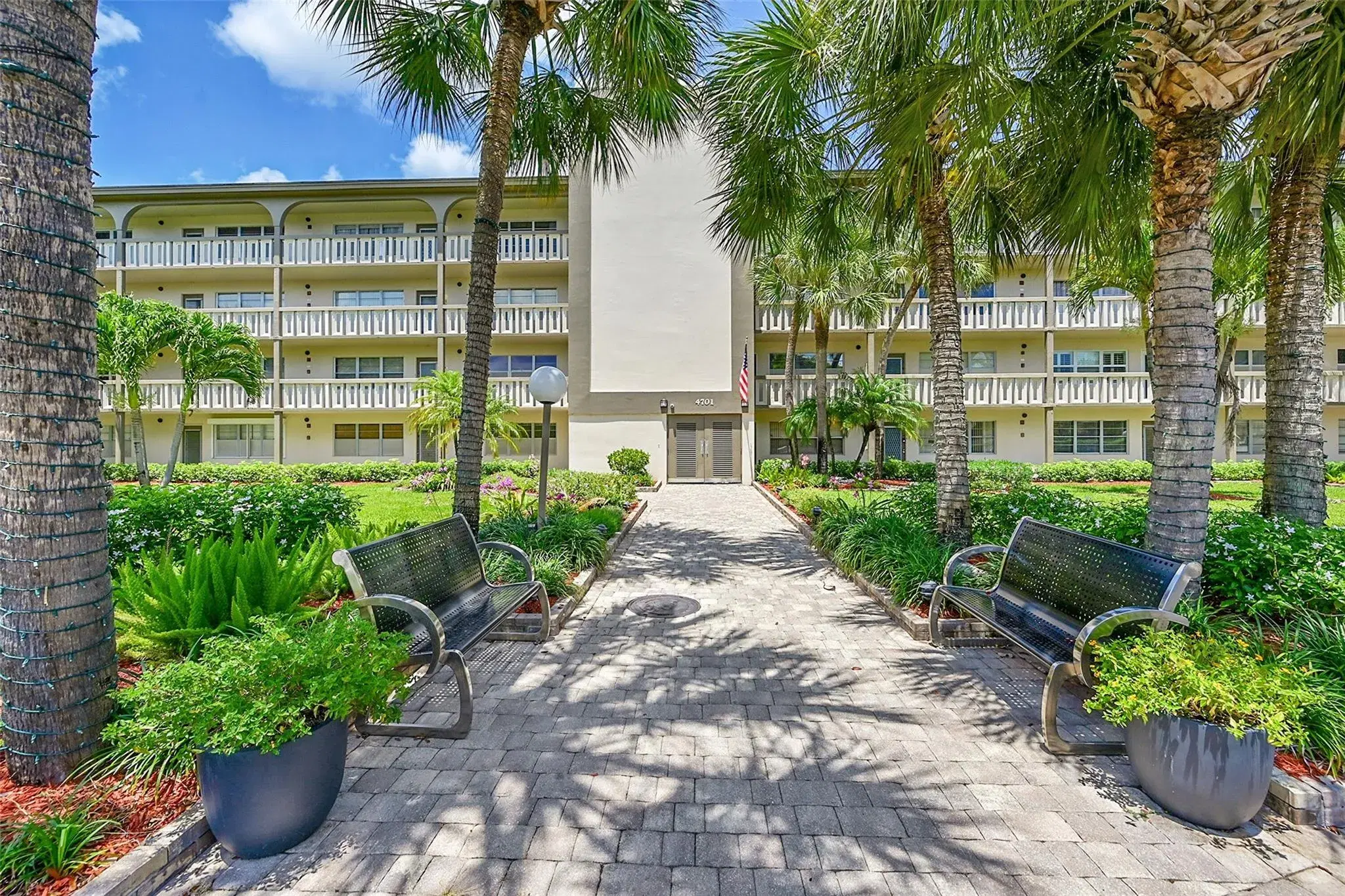 Picture of 4701 Martinique Dr K1, Coconut Creek, FL 33066