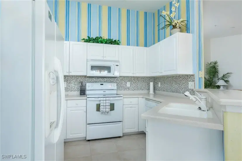 Picture of 4017 Palm Tree Blvd 409, Cape Coral FL 33904