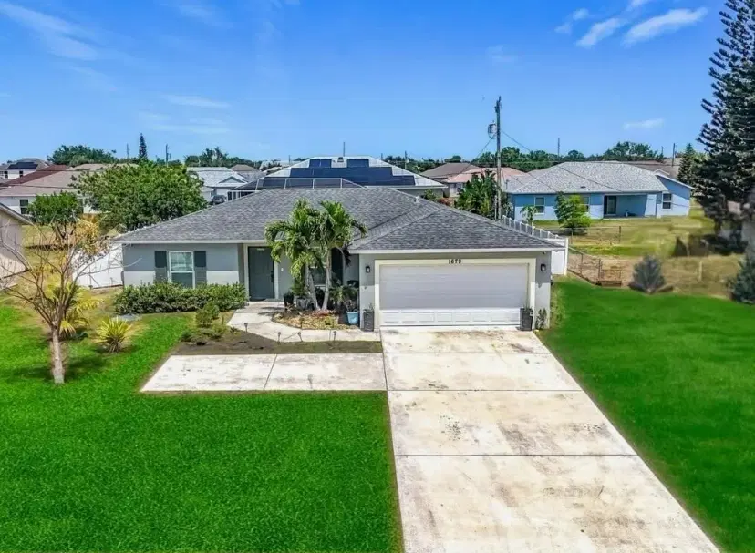Picture of 1679 SW Cameo Boulevard, Port St Lucie FL 34953