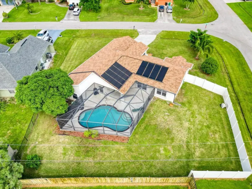 Picture of 4605 NW Gastonia Street, Port St Lucie FL 34983