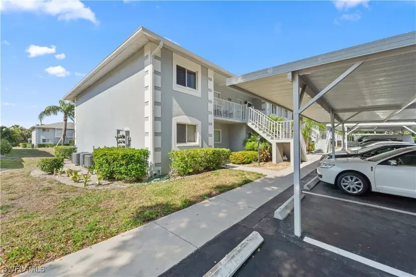 Picture of 8140 Summerlin Village Cir 305, Fort Myers FL 33919