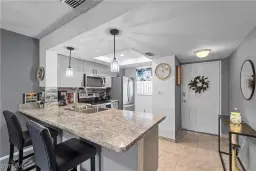 Picture of 8140 Summerlin Village Cir 305, Fort Myers, FL 33919