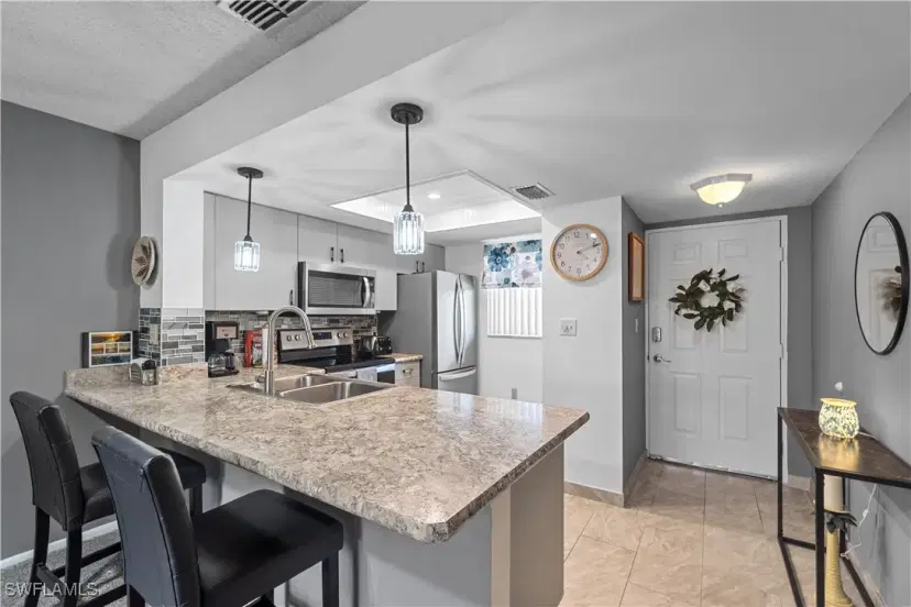 Picture of 8140 Summerlin Village Cir 305, Fort Myers FL 33919