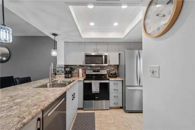 Picture of 8140 Summerlin Village Cir 305, Fort Myers FL 33919
