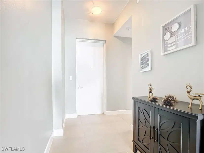 Picture of 3000 Oasis Grand Blvd, Fort Myers FL 33916