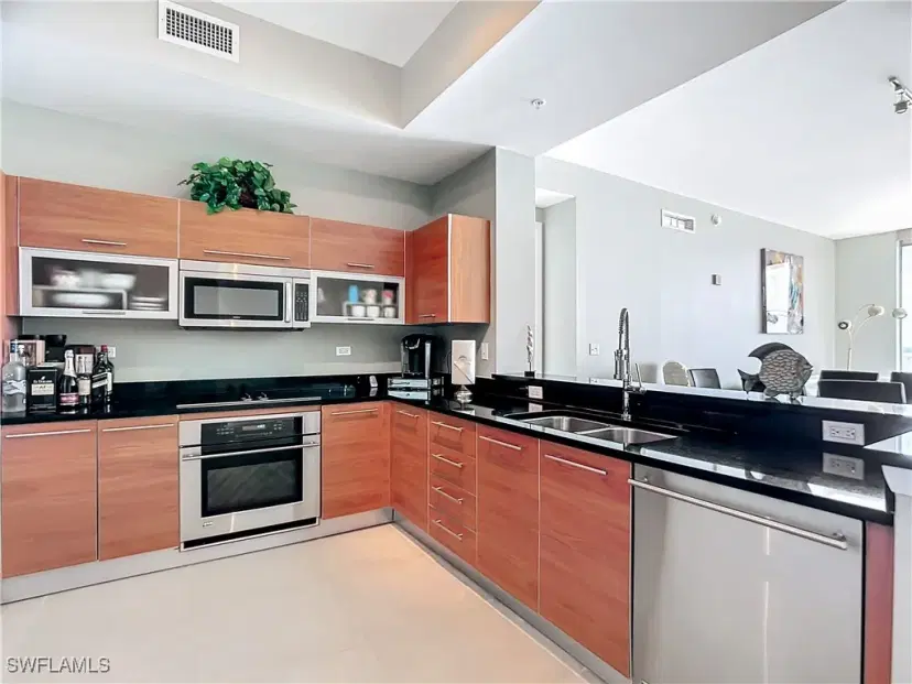 Picture of 3000 Oasis Grand Blvd, Fort Myers FL 33916