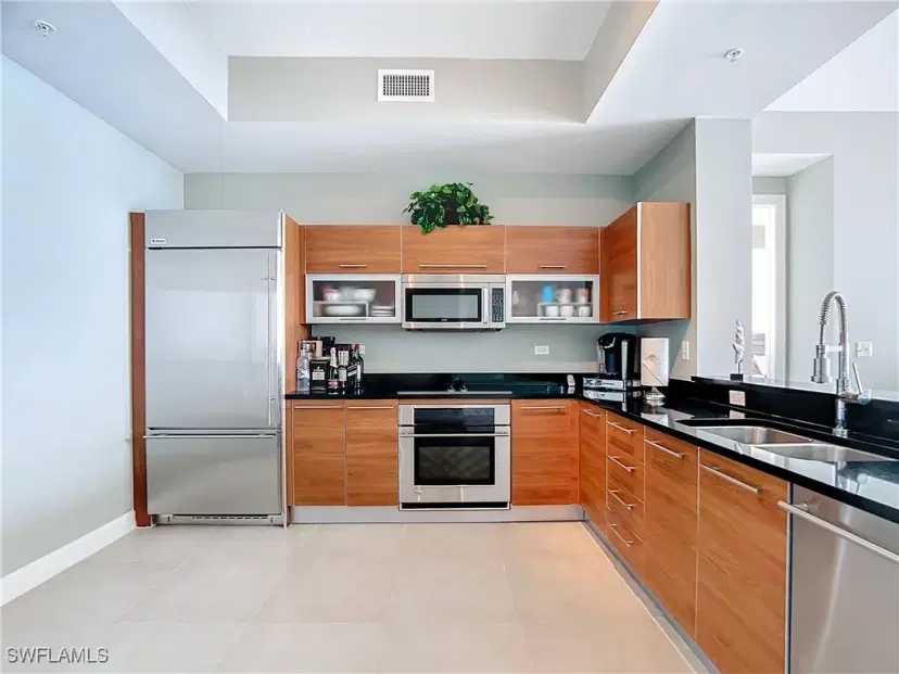 Picture of 3000 Oasis Grand Blvd, Fort Myers FL 33916