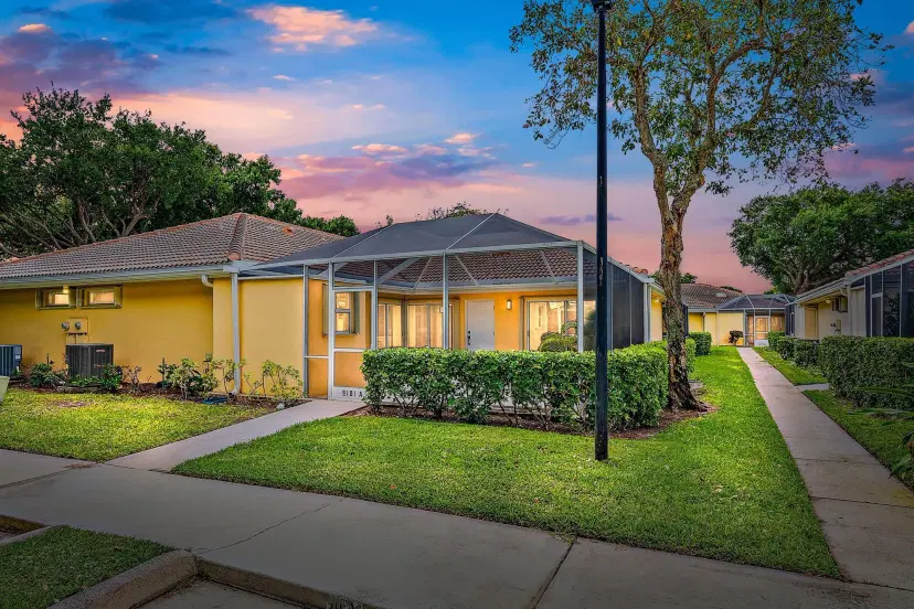 Picture of 9181 Sun Terrace Circle A, Palm Beach Gardens FL 33403