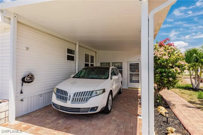 Picture of 27473 Pauline Dr, Bonita Springs FL 34135