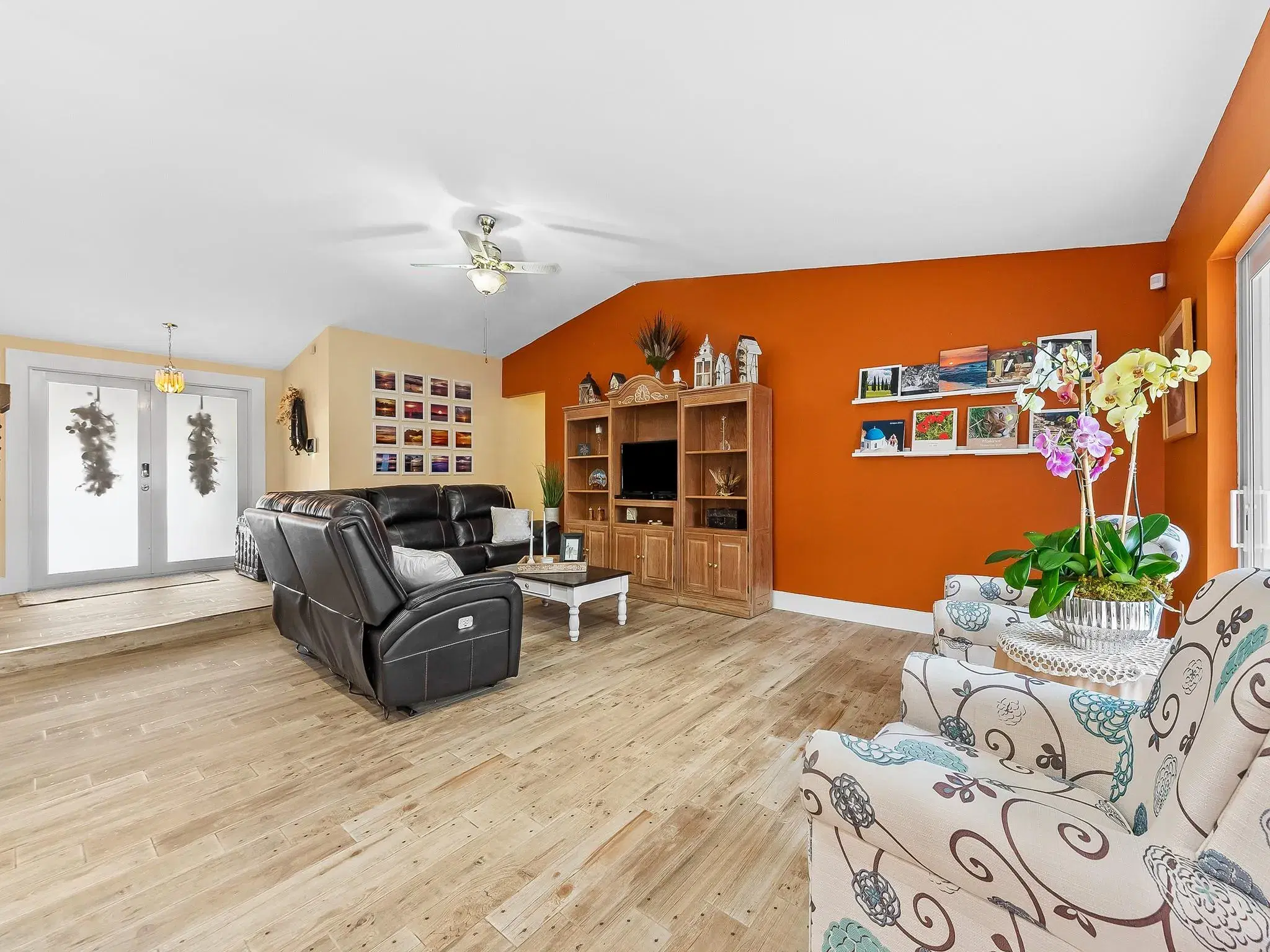 Picture of 6440 NW 201St Ter, Hialeah, FL 33015