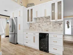 Picture of 6440 NW 201St Ter, Hialeah, FL 33015