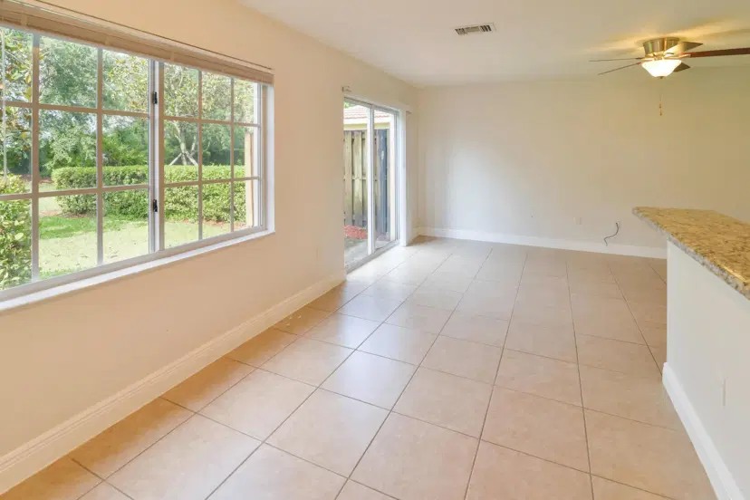 Picture of 6599 Old Farm Trail 6599, Boynton Beach FL 33437