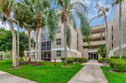 Picture of 5910 Morningstar Circle 401, Delray Beach, FL 33484