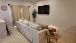 Picture of 541 NE 206Th Lane, Miami, FL 33179