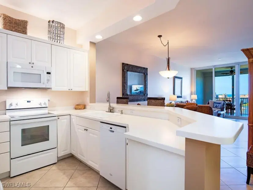 Picture of 400 Flagship Dr 806, Naples FL 34108