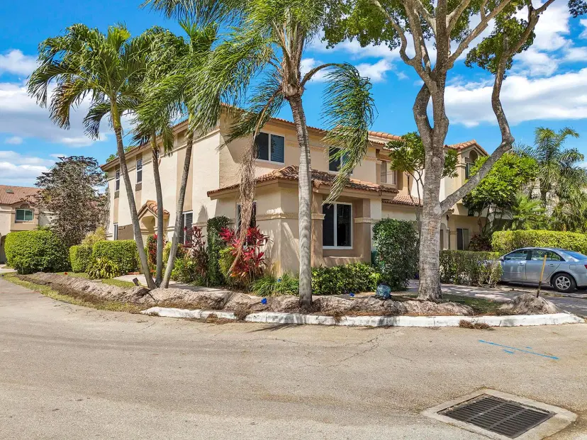 Picture of 6807 Via Regina 1, Boca Raton FL 33433