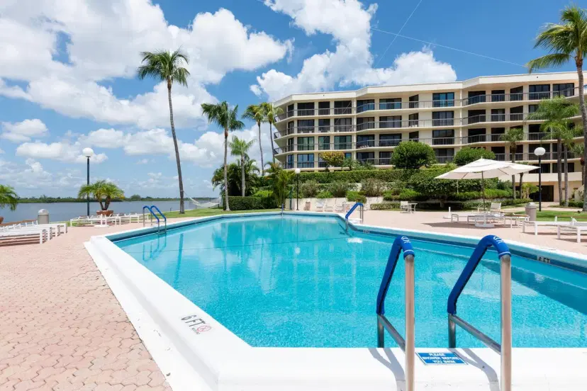 Picture of 2778 S Ocean Boulevard 306S, Palm Beach FL 33480