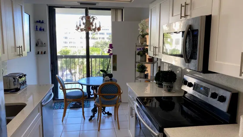 Picture of 2778 S Ocean Boulevard 306S, Palm Beach FL 33480