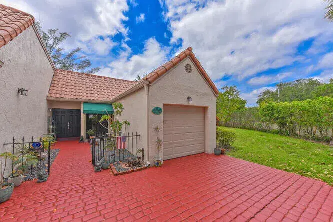 Picture of 6674 Las Flores Drive, Boca Raton, FL 33433