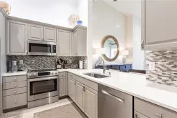 Picture of 831 Sailaway Ln 203, Naples, FL 34108