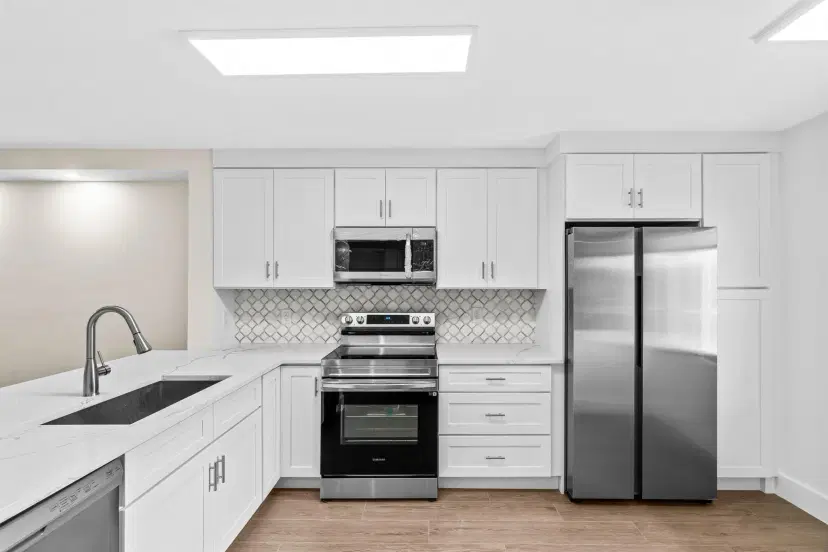 Picture of 7350 Kinghurst Drive 305, Delray Beach FL 33446