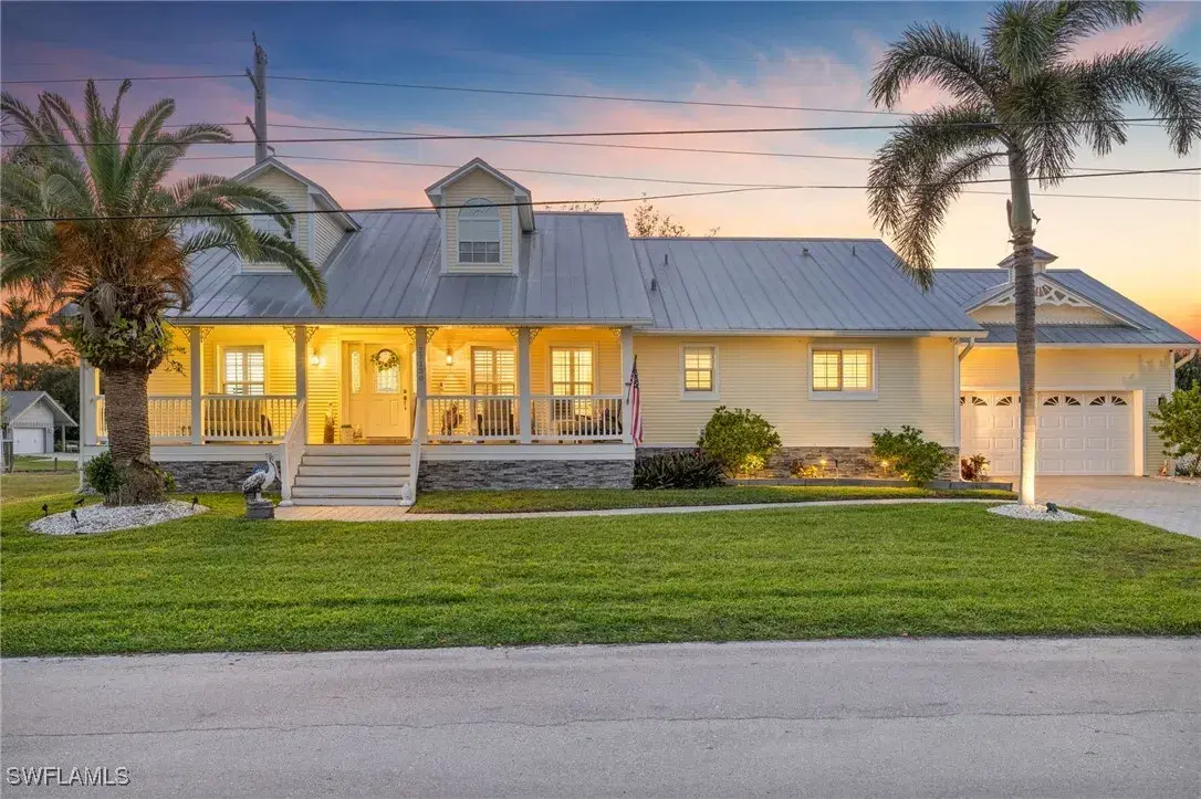 Picture of 27130 Holly Ln, Bonita Springs, FL 34135