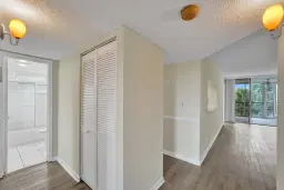 Picture of 9510 Seagrape Dr 301, Davie, FL 33324