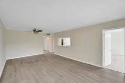 Picture of 9510 Seagrape Dr 301, Davie, FL 33324