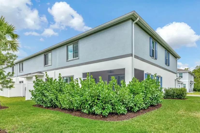 Picture of 601 NE Waters Edge Lane 2101, Port St Lucie FL 34983