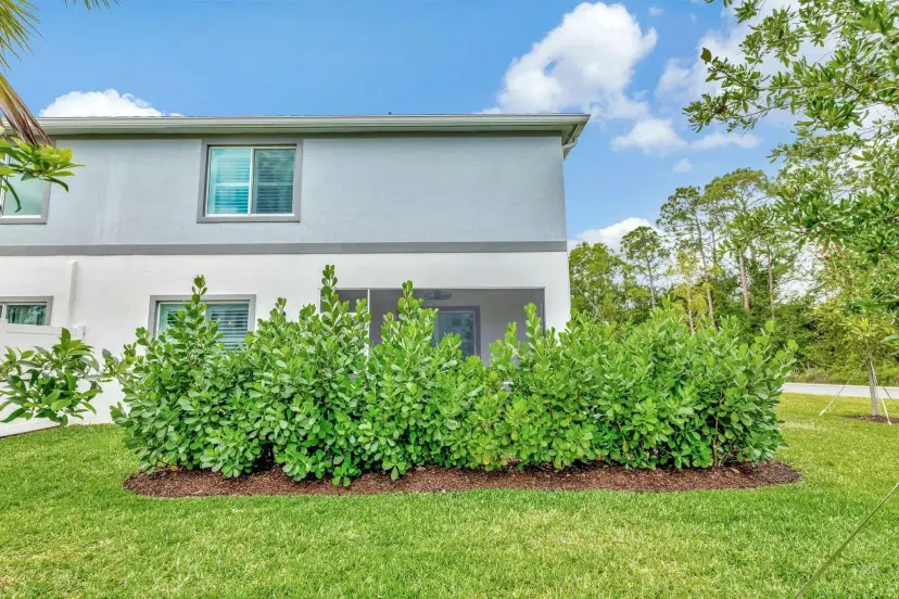 Picture of 601 NE Waters Edge Lane 2101, Port St Lucie FL 34983