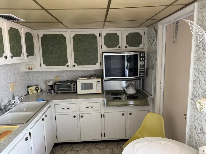 Picture of 200 NE 14Th Ave 522, Hallandale Beach FL 33009