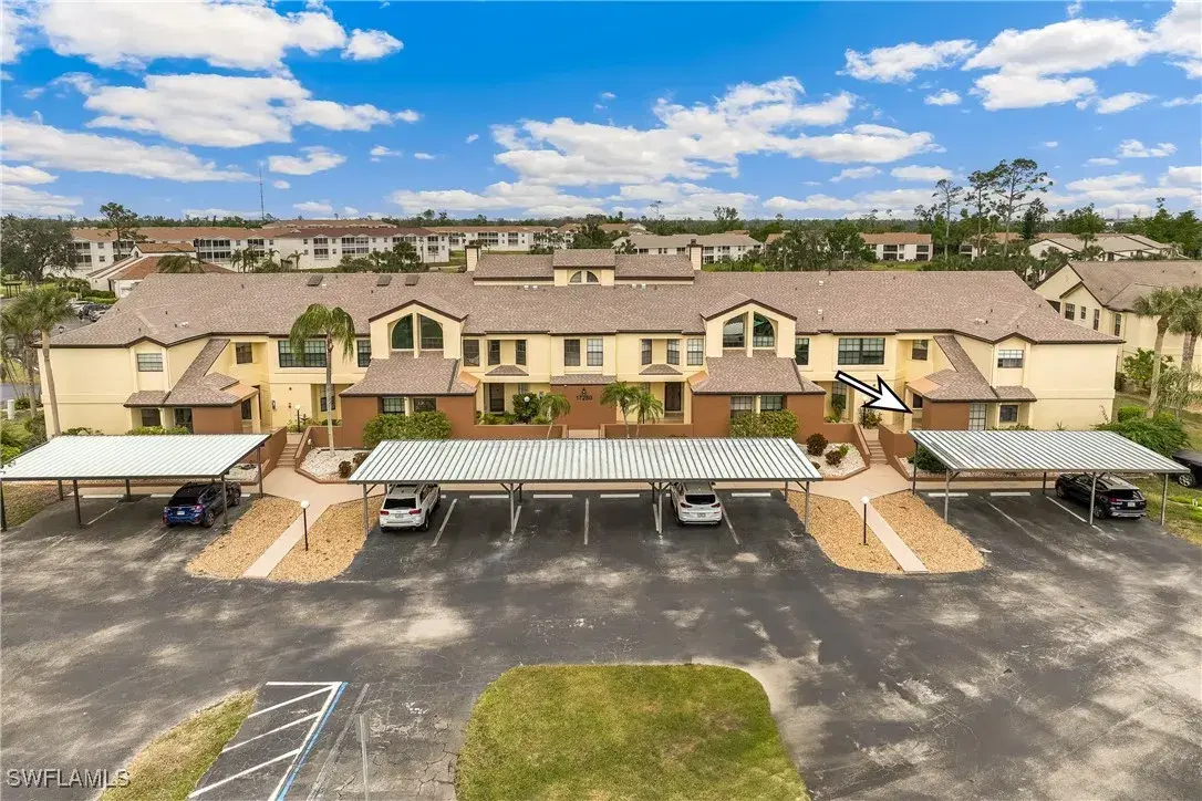Picture of 17280 Eagle Trce 12, Fort Myers, FL 33908