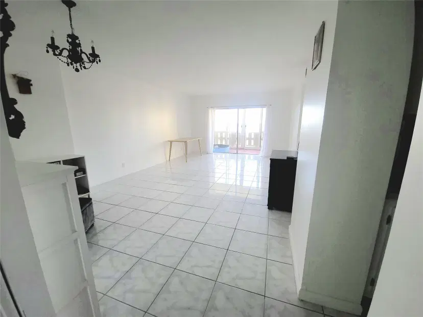 Picture of 4330 Hillcrest Dr 705, Hollywood FL 33021
