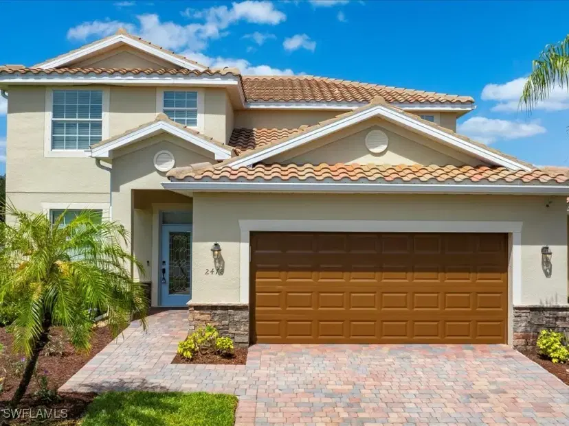 Picture of 2478 Heydon Cir E, Naples FL 34120