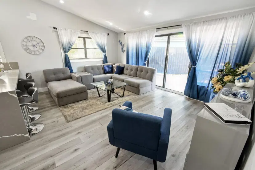 Picture of 800 Hibiscus Drive, Royal Palm Beach FL 33411