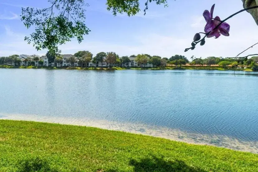 Picture of 5380 Cedar Lake 302 Drive 302, Boynton Beach FL 33437