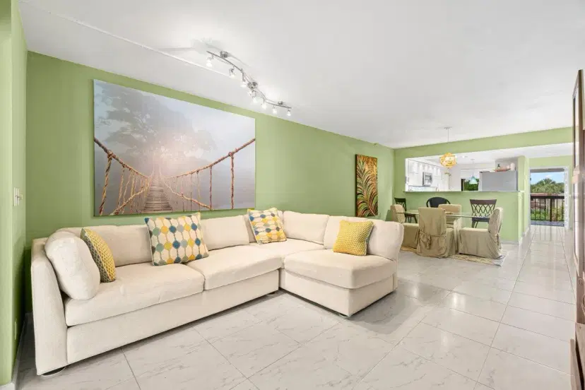 Picture of 5380 Cedar Lake 302 Drive 302, Boynton Beach FL 33437