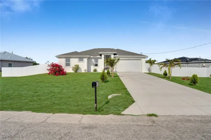 Picture of 1049 Canoe Ct, Labelle FL 33935