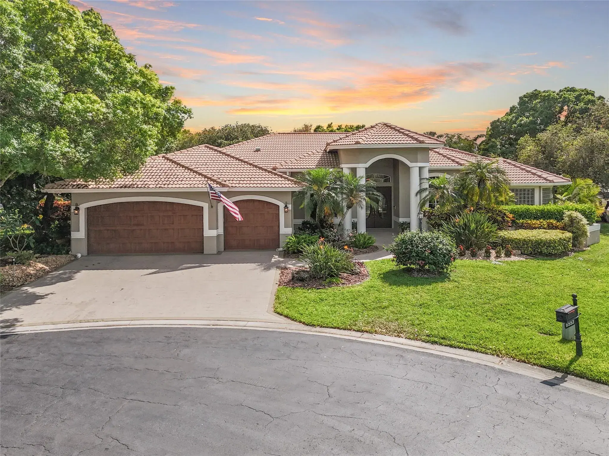 Picture of 6533 NW 99Th Ln, Parkland, FL 33076