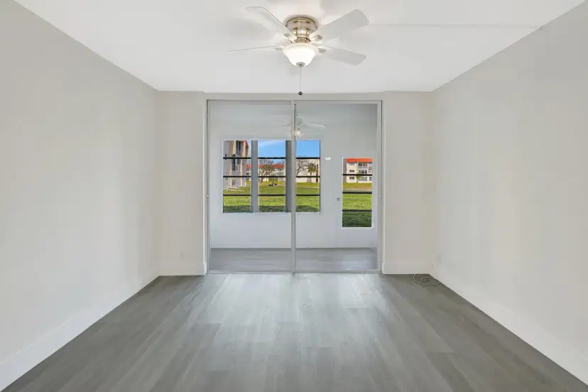 Picture of 2750 Sunrise Lakes Drive W 108, Sunrise FL 33322